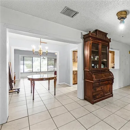 Image 9 - 1704 Curry Ford Road, Orlando, FL 32806, USA - House for sale