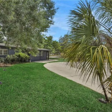 Image 3 - 1214 11th Street Northeast, Florence Villa, Winter Haven, FL 33881, USA - House for sale