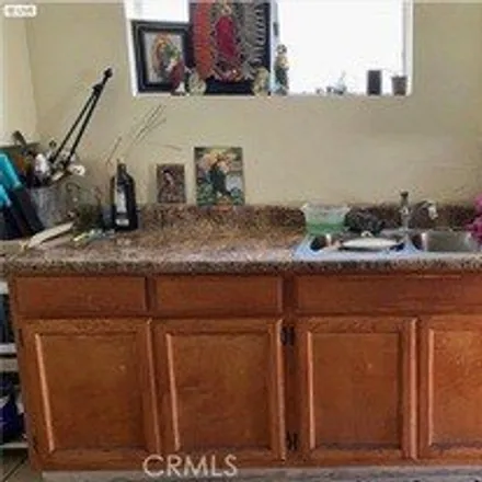 Image 7 - West 68th Street, Los Angeles, CA 90044, USA - House for sale