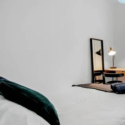 Rent this 9 bed room on Maïmú in Calle de Ruiz, 21