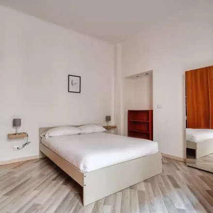Image 6 - Via Ausonio 3a, 20123 Milan MI, Italy - Apartment for rent
