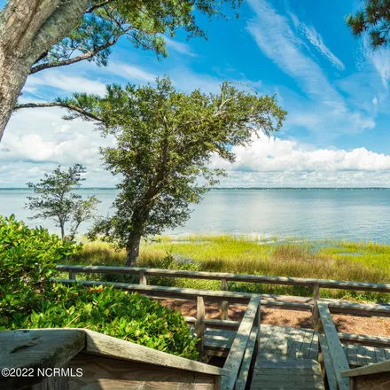 Image 3 - 570 Coral Drive, Pine Knoll Shores, Carteret County, NC 28512, USA - Condo for sale