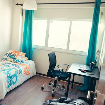 Rent this 4 bed room on Praceta de José Régio in 4149-004 Porto, Portugal