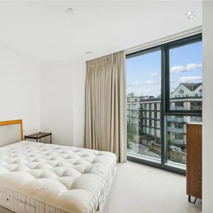 Image 3 - Lighterman Towers, Harbour Avenue, London, SW10 0BD, United Kingdom - Apartment for rent