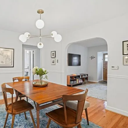 Image 7 - 2113 South Randolph Street, Arlington, VA 22204, USA - House for sale