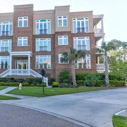 Buy this 3 bed condo on unnamed road in Charleston, SC 29402