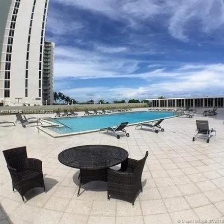 Image 2 - Collins Avenue Service Road, Miami Beach, FL 33140, USA - Condo for rent