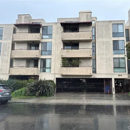 Buy this 2 bed condo on 7-Eleven in Glendon Avenue, Los Angeles