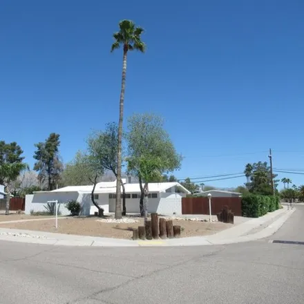 Buy this 4 bed house on 1382 West Wheatridge Drive in Flowing Wells, AZ 85704