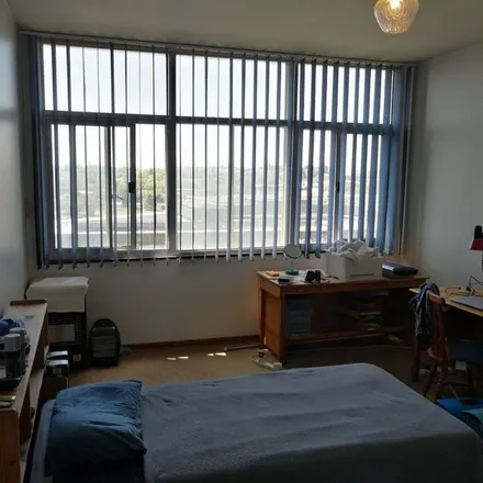 Image 4 - Oxford Road, Johannesburg Ward 67, Johannesburg, 2001, South Africa - Apartment for rent