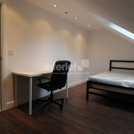 Image 1 - Rhigos Gardens, Cardiff, CF24 4LS, United Kingdom - Apartment for rent