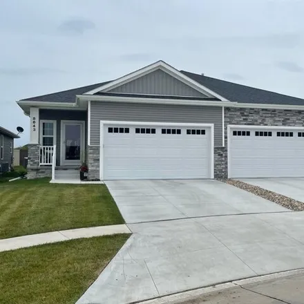 Buy this 2 bed house on Greenleaf Street in Sarpy County, NE 68136