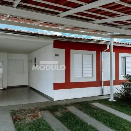 Buy this 3 bed house on Avenida dos Ferreiras in Jardim California, Uberlândia - MG