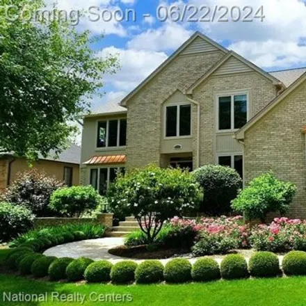 Image 3 - 1757 Edinborough Dr, Rochester Hills, Michigan, 48306 - House for sale
