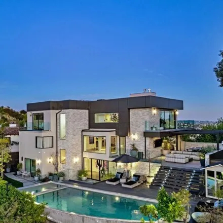Image 1 - 2273 Maravilla Drive, Los Angeles, CA 90068, USA - House for rent