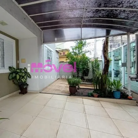 Buy this 4 bed house on Rua Dionéia Faria in Nossa Senhora das Graças, Volta Redonda - RJ