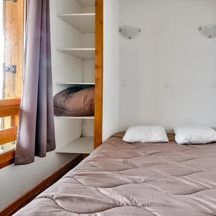 Rent this 1 bed apartment on Besse-et-Saint-Anastaise in Rond-Point des Pistes, 63610 Besse-et-Saint-Anastaise
