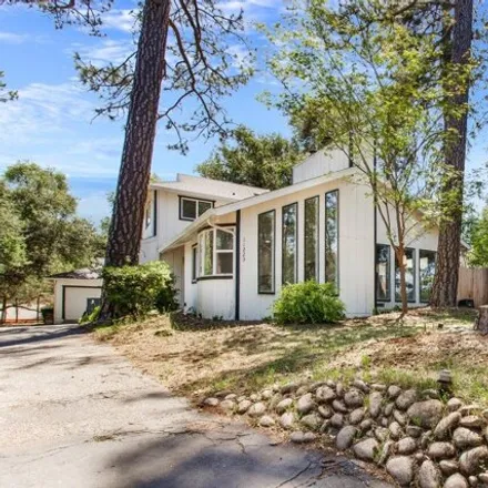 Buy this 3 bed house on 11213 Greenbriar Way in Lake of the Pines, Nevada County