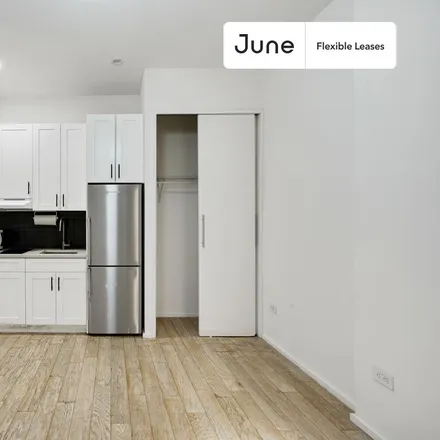 Rent this studio apartment on 473 Central Park West