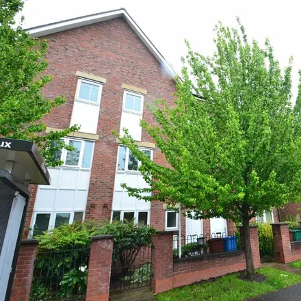 Rent this 4 bed townhouse on 129 Chorlton Road in Manchester, M15 4JG