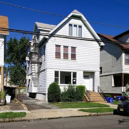 Rent this 3 bed townhouse on 252 Ampere Parkway in Bloomfield, NJ 07003