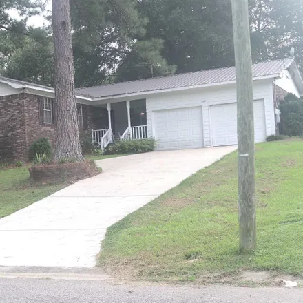 Buy this 3 bed house on 1143 Sunny Dell Lane in Jefferson County, AL 35023