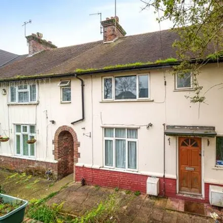 Rent this 2 bed room on Wycombe Islamic Society in Totteridge Road, High Wycombe