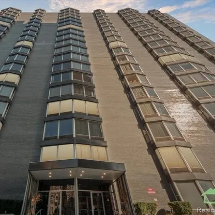 Buy this 1 bed condo on Shoreline East in East Jefferson Avenue, Detroit