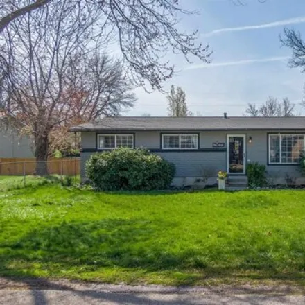 Buy this 3 bed house on 3407 West Hansen Avenue in Boise, ID 83703