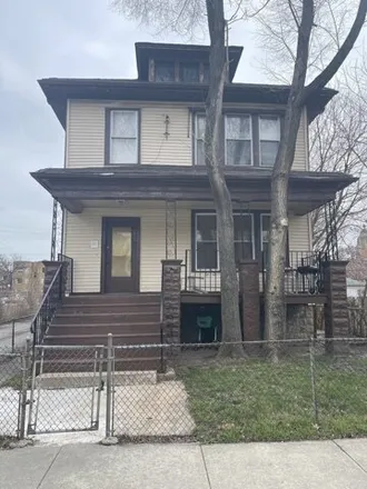 Image 1 - 11339 South Calumet Avenue, Chicago, IL 60628, USA - House for sale