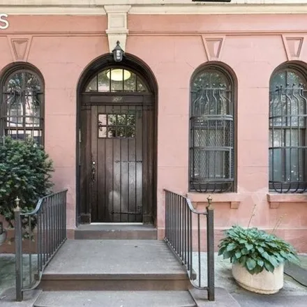 Image 5 - 352 West 12th Street, New York, NY 10014, USA - Townhouse for sale