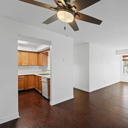 Buy this 2 bed condo on 886 Gatewood Drive in Washington Square, Sandy