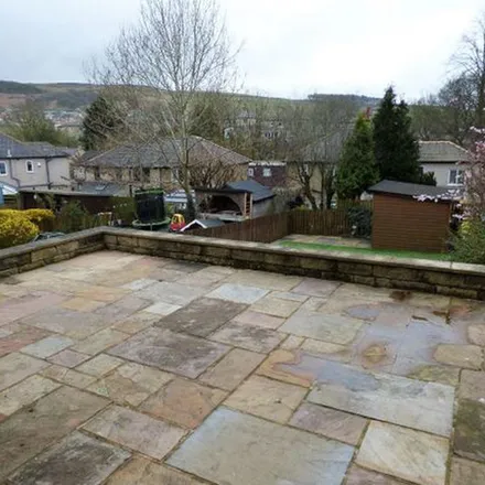 Rent this 3 bed duplex on Windsor Avenue in Skipton, BD23 1HS