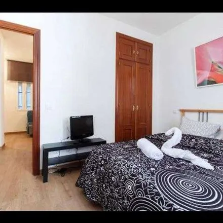 Rent this 1 bed apartment on El Inglés Brompton Madrid in Calle del Ave María, 3