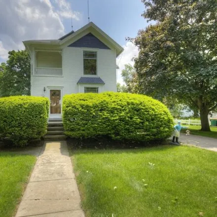 Buy this 3 bed house on 262 East Henry Street in Saline, Washtenaw County