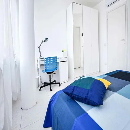 Image 2 - Via Imbonati - Via Bovio, Via Carlo Imbonati, 20159 Milan MI, Italy - Room for rent