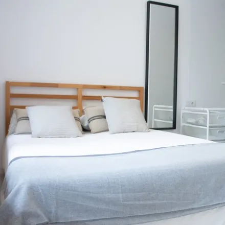 Rent this 8 bed room on Carrer de la Indústria in 22, 08037 Barcelona