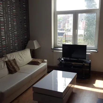 Rent this 1 bed apartment on Avenue Limbourg - Limbourglaan 42 in 1070 Anderlecht, Belgium