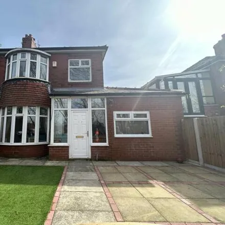 Buy this 4 bed duplex on Queens Road in Chadderton, OL9 9HR