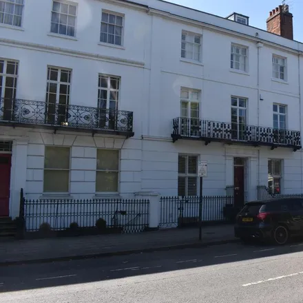 Rent this 6 bed townhouse on Clarendon Square in Royal Leamington Spa, CV32 5QJ