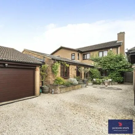 Buy this 4 bed house on Redwing Croft in Lower Stondon, SG16 6FQ