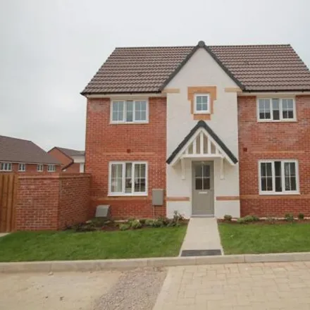 Rent this 3 bed duplex on Hurricane Drive in Calne, SN11 8GB