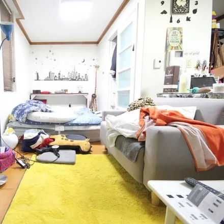 Rent this studio apartment on 서울특별시 강남구 논현동 10-3