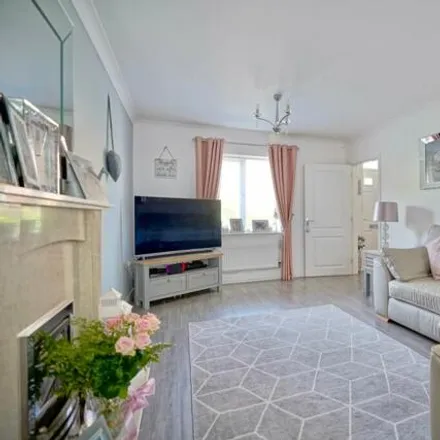 Image 3 - 35 Comben Drive, Godmanchester, PE29 2YL, United Kingdom - House for sale
