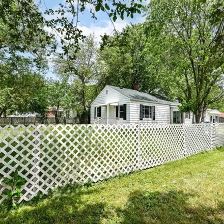 Buy this 3 bed house on 355 South Vine Street in Lynhurst, Indianapolis