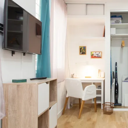 Rent this studio apartment on Madrid in Calle del Mesón de Paños, 9