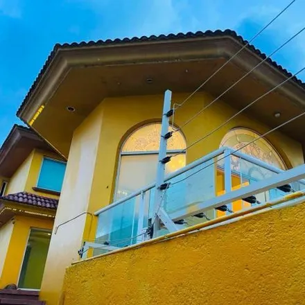Rent this 3 bed house on Calle Úrsulo Galván in Puerto México, 96510 Coatzacoalcos
