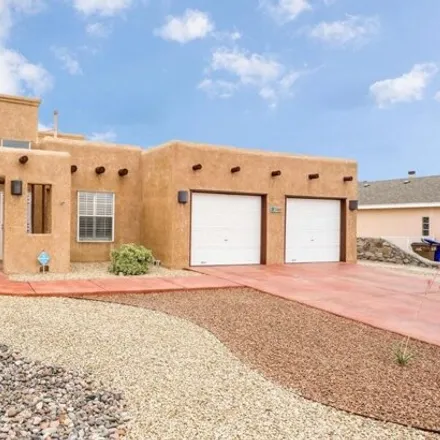 Buy this 3 bed house on 3960 Schooner Loop in Las Cruces, New Mexico
