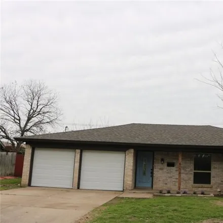 Image 2 - 4954 Cummings Drive, North Richland Hills, TX 76180, USA - House for rent