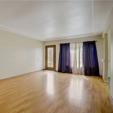 Image 5 - 1147 West R Street, Los Angeles, CA 90744, USA - House for sale